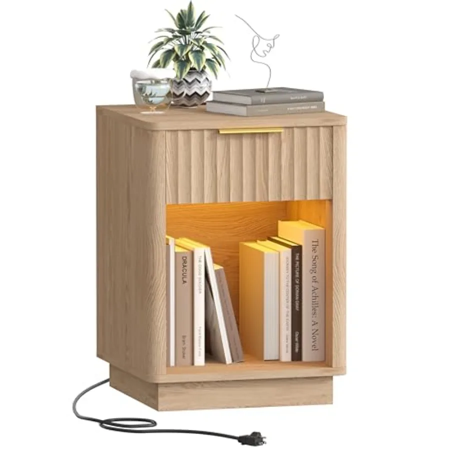 

Прикроватная тумбочка с рифленой отделкой, деревянная, с зарядной станцией и LED-подсветкой, современный прикроватный столик в стиле середины века с выдвижным ящиком, 15 глубин x 15,7 ширины