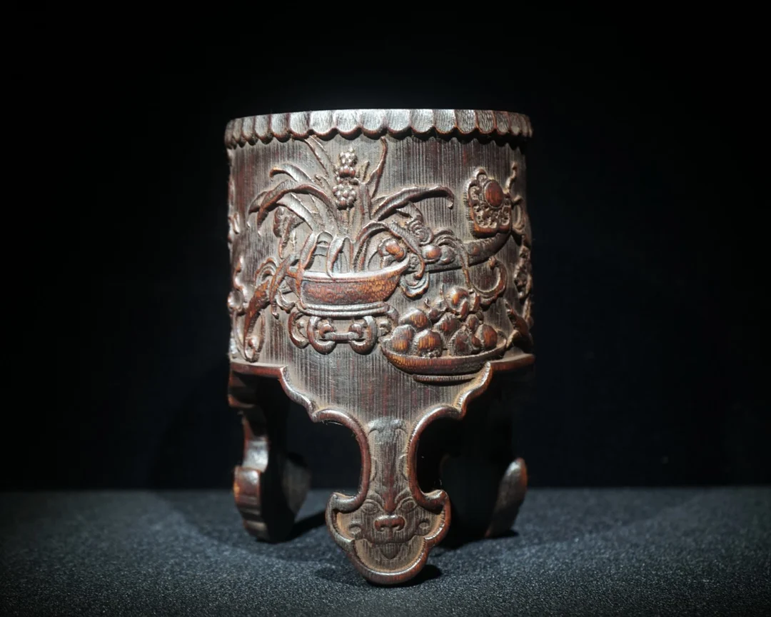 

Exquisite Bamboo Carved Brush Pot Pen Holder Chinese Home Decor Handmade Craft Gift Desk Ornament Nice Art Work