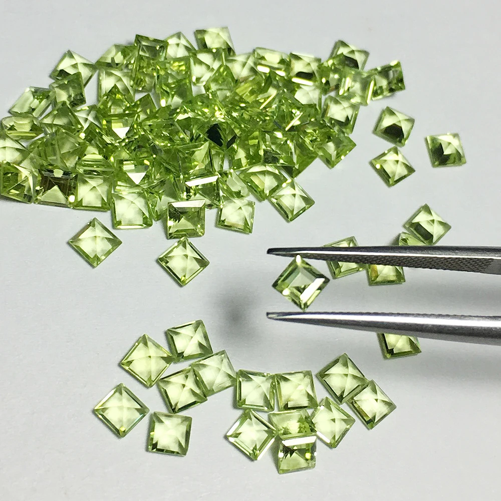 Loose Stone Natural Peridot 9x9mm-10x10mm Square Step Cut