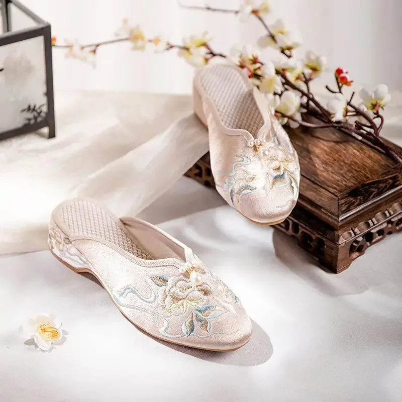 Lente/Zomer Half Slippers Vrouwen Puntige Zijden Schoenen Geborduurde Oude Beijing Schoenen Geborduurde Slippers Vrouwen Han Schoenen
