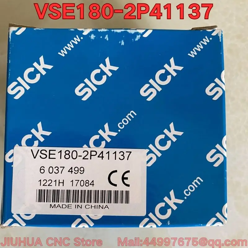 Brand new VSE180-2P41137 VTE180-2N41042S01 photoelectric sensor Latest quotation in October 2026