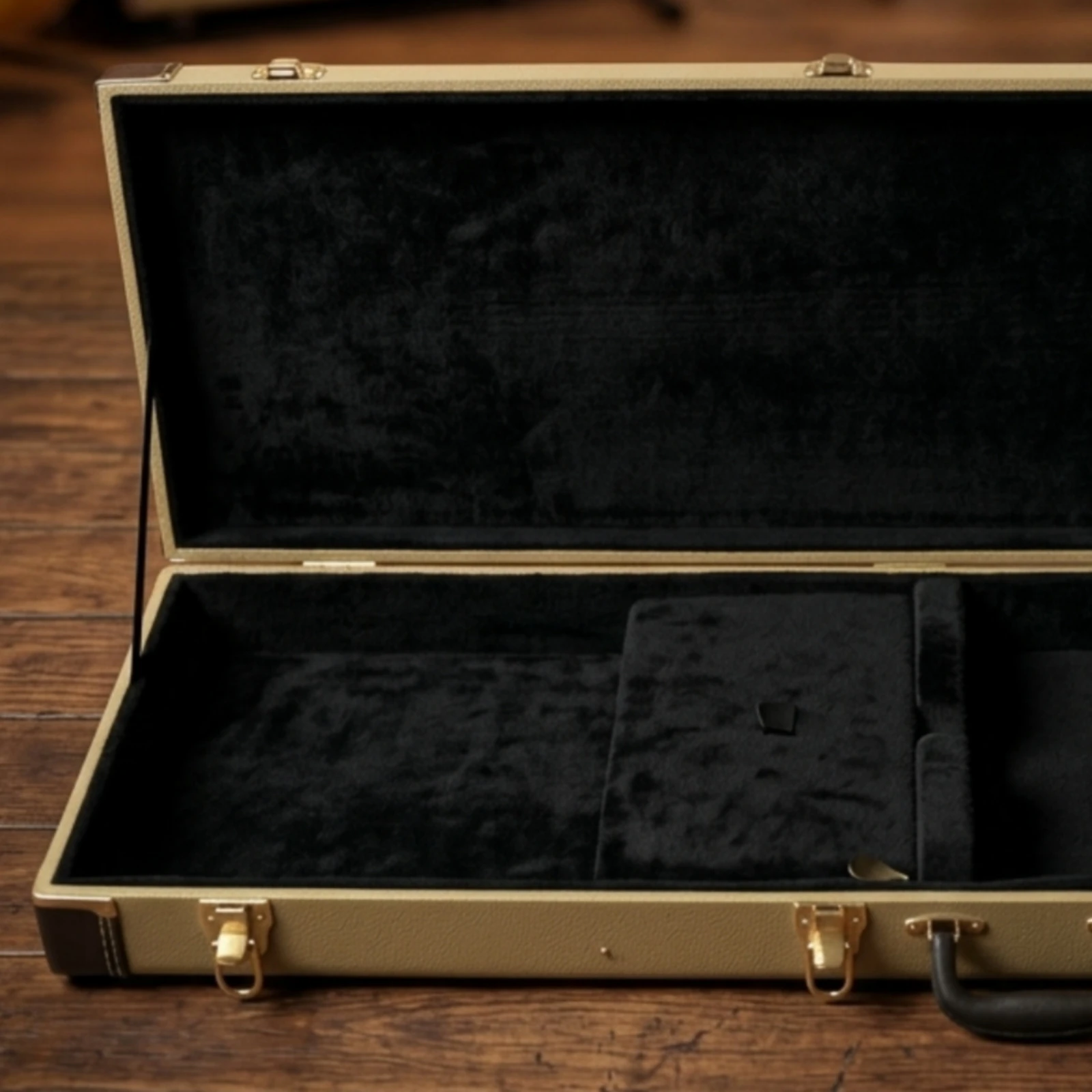 Electric Guitar Hard Case Safeguarding Guitar Case with Lockable Latches Long-Lasting Sturdy for Guitarists, Travel, Gigs