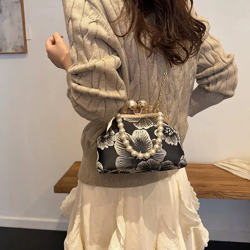 

Женская сумка-клатч в китайском стиле с цветочным жаккардовым узором, винтажная, с металлической застежкой, для вечерних выходов, с жемчужной цепочкой, в стиле Ханьфу/Чонсам