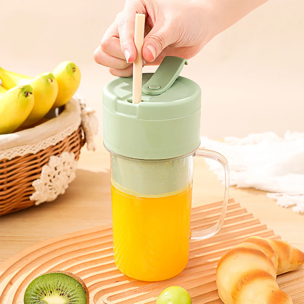 Portable Electric Juicer Juice Cup Outdoor Camping Juicer Home Kitchen Appliances Fruit Blender