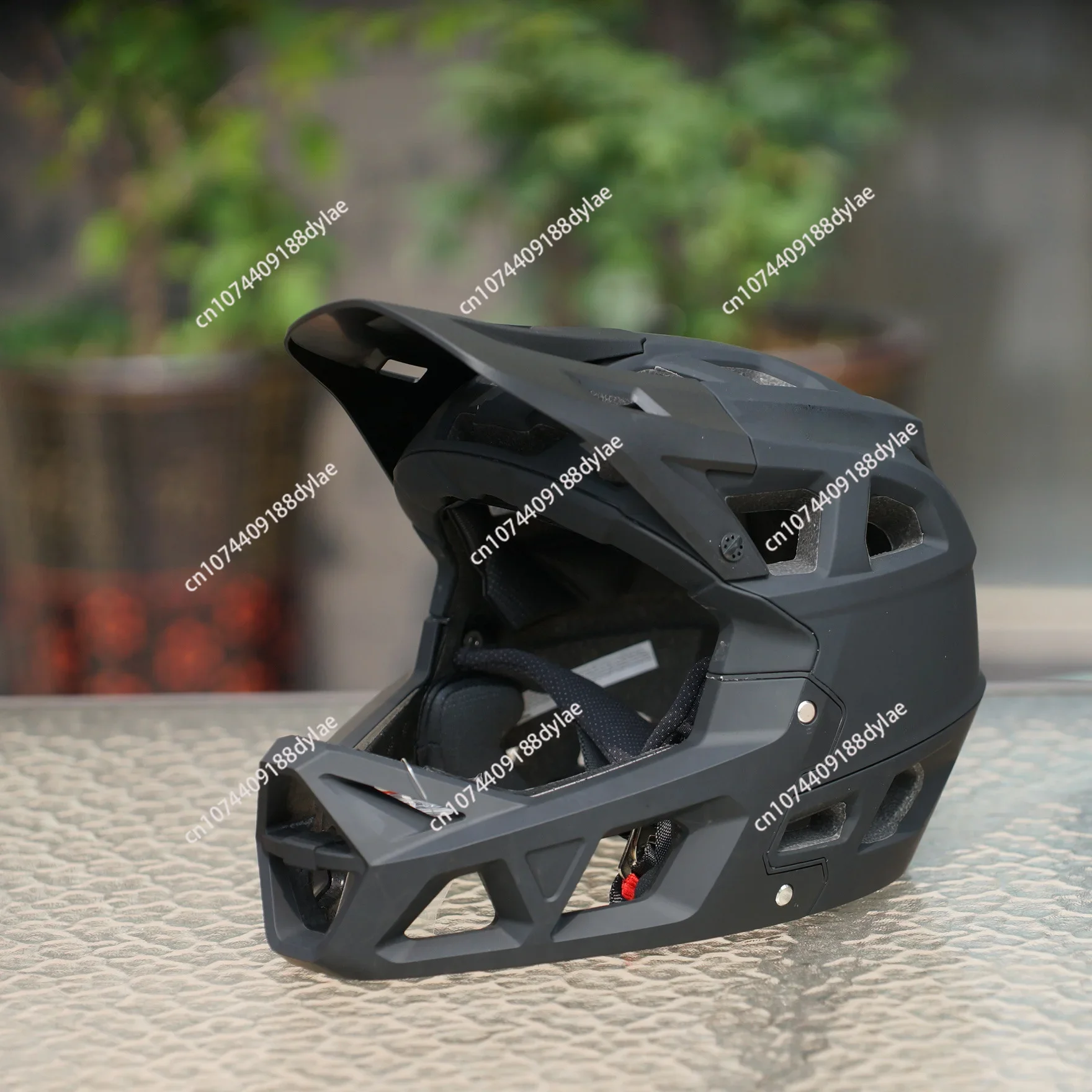 Mountain Bike Ultra Light AM Off-Road Crossing Off-Road Helmet Full Helmet Cycling Helmet