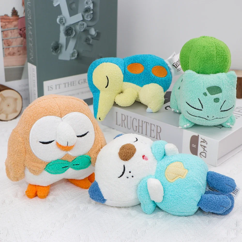 بيكاتشو Bulbasaur Oshawott Caterpie Gardevoir Oshawott Cyndaquil ألعاب من القطيفة لطيف أنيمي محشوة الكرتون Peluche دمية Gfit 18-25 سنتيمتر #5