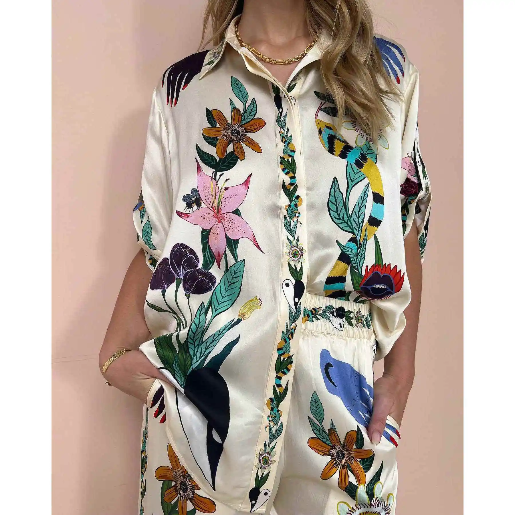 

Атласный комплект с принтом Sved irt и брюки, комплект из двух предметов, модный женский ансамбль, длинные брюки, осенняя коллекция 2024