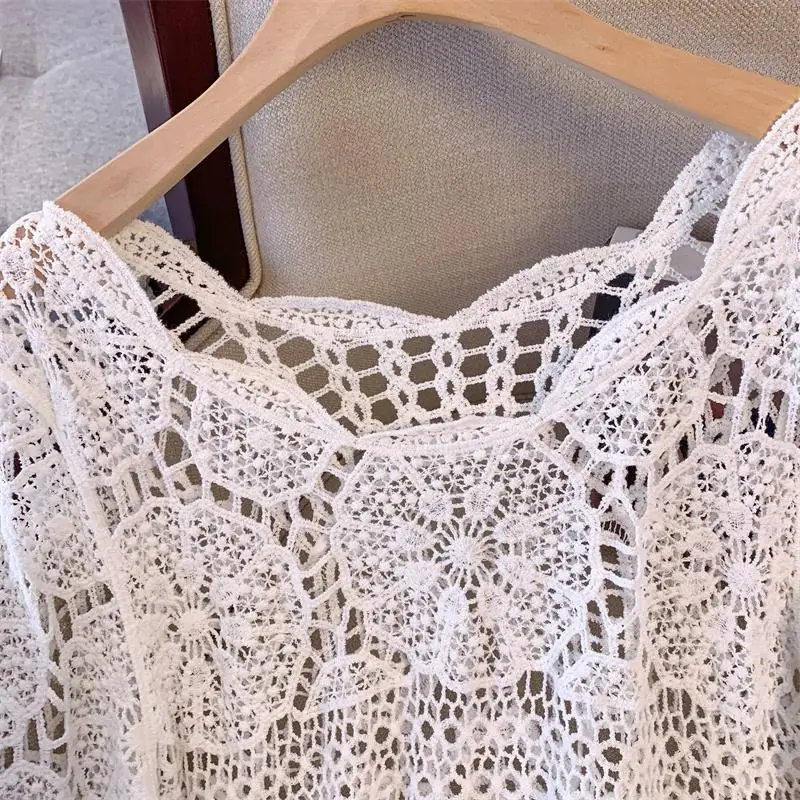 2025 Donne di estate T-shirt in maglia cava senza maniche di base in pizzo Moda Top T-shirt in pizzo Casual T-shirt allentate Maglieria Abito lavorato a maglia