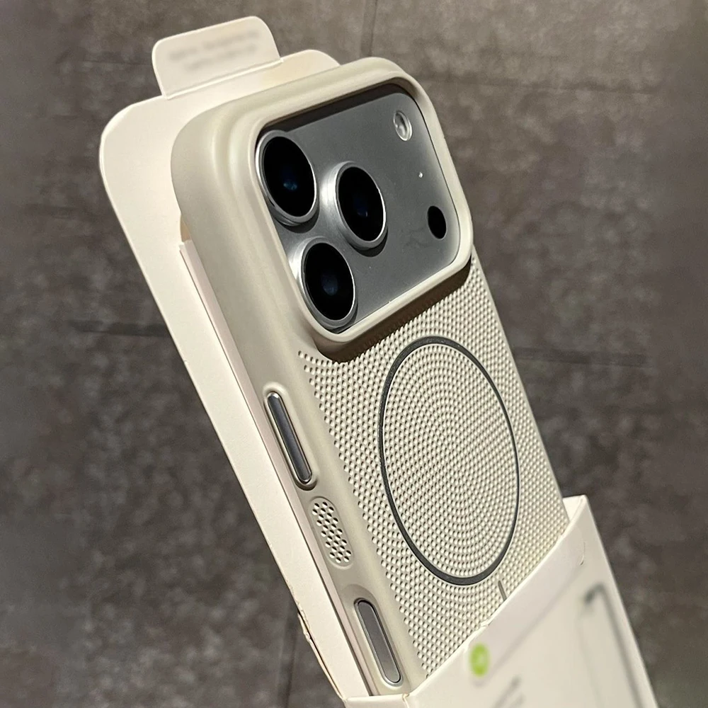 Funda rígida de refrigeración transpirable con disipación de calor de lujo para iPhone 17Air 17 16 15 14 13 12 11 Pro Max Plus cubierta de carga magnética