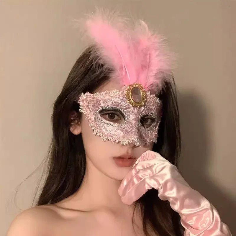 Women Masquerade Mask Halloween Venetian Costume Half Face Costume Cosplay Lace Eye Cover Carnival Party Butterfly Feather Mask