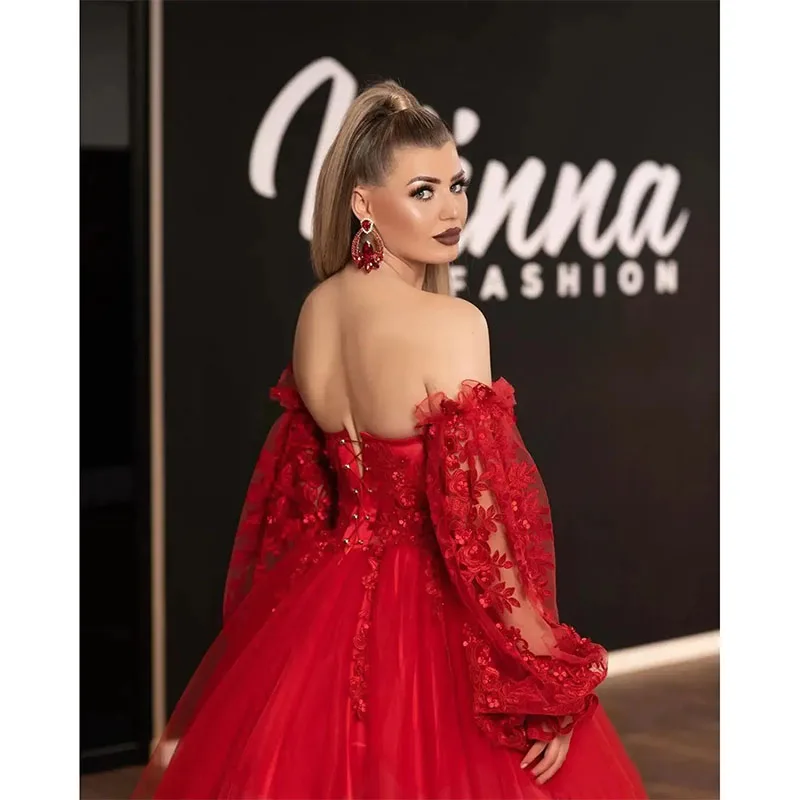 Sweetheart Red Tulle Prom Dresses With Removable Long Sleeves Delicate Lace Appliqued Women Special Occasion Party Gowns