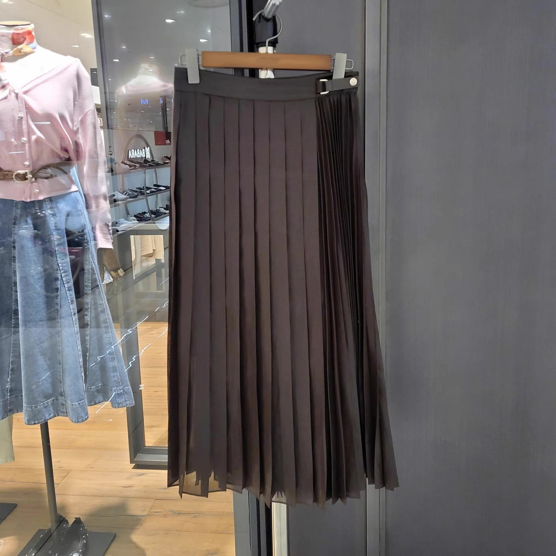 

Ele Commuter Midi Skirt M*CHAA 2025 Summer High Waist Pleated Long A-Line Korean Faion Ladies Premium Quali Skirts