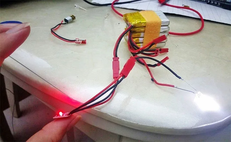 10 TEILE/LOS NEUE TTP223 Touch-Taste Modul Kondensator Typ Single Channel Selbst Locking Touch Schalter Sensor