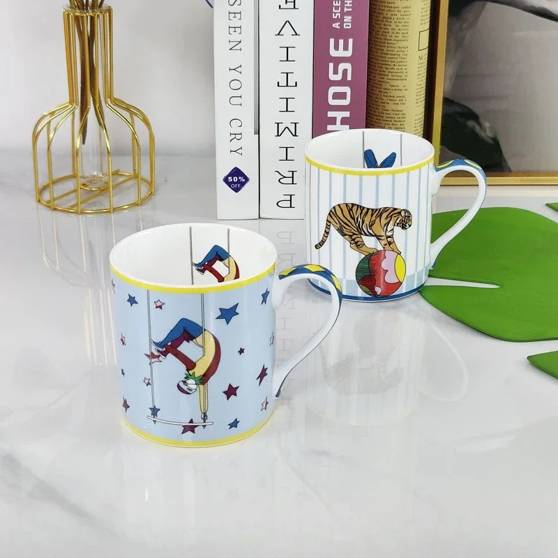 

Блюдце для чашки кофе и чая из костяного фарфора идеально подходит для послеобеденного чая, ежедневного использования и украшения дома