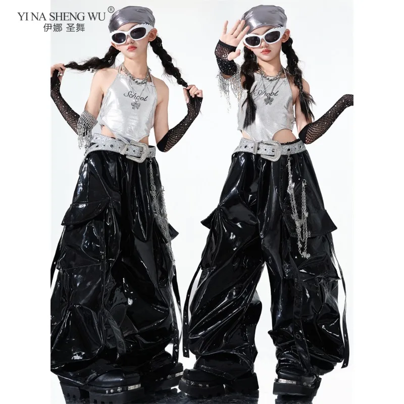 Costume da ballo jazz per ragazze Top con cavallo argento Pantaloni in pelle nera Abbigliamento per spettacoli teatrali Hip Hop Completo da passerella per concerti per giovani
