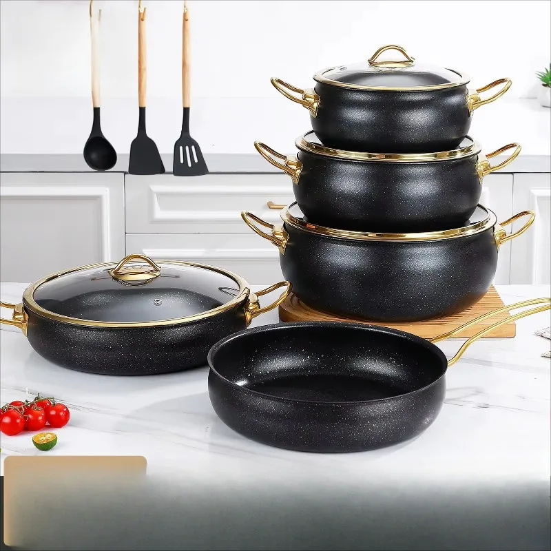 Non-stick pan set with glass cover, multi-layer base