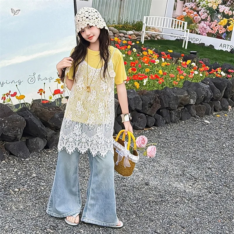 Girls' Korean stacked summer 2026 new mid size children's lace camisole short sleeved micro flared pants set, fashionable