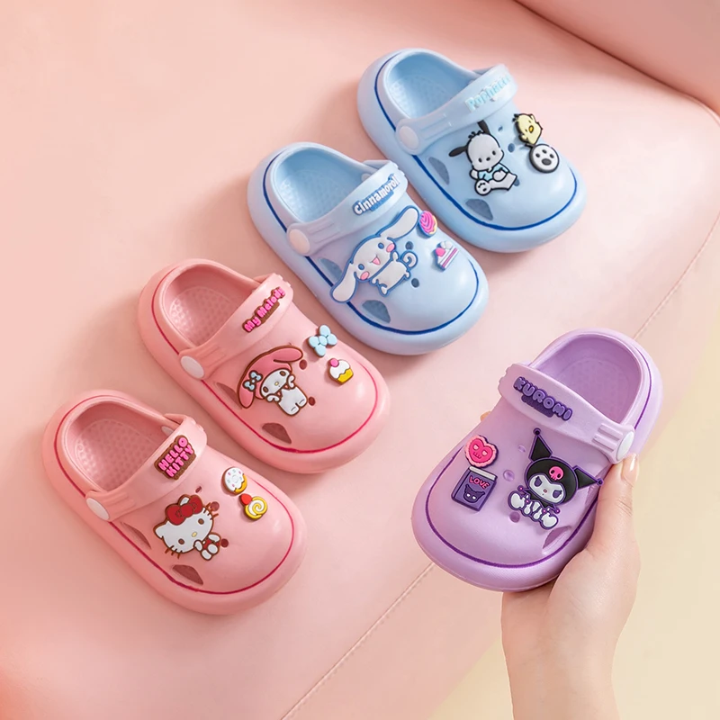 Sanrio pantofole antiscivolo con suola morbida per bambini pantofole da bagno per ragazzi e ragazze scarpe Casual per la casa del bambino Super