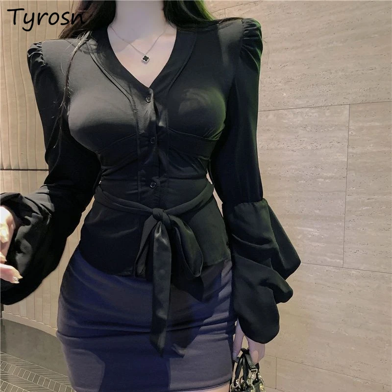 

Black Shirts Women V-neck All-match Slim Elegant Sexy Tops Long Sleeve High Street Y2k Aesthetic Designed Streetwear Blusas Ins