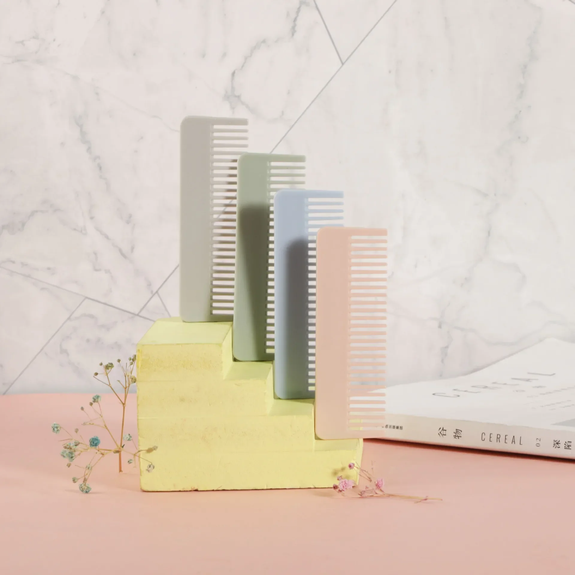 New Cute Plastic Comb Small Portable Mini Beauty Comb Travel Easy To Carry Small Comb Hair Tools Beauty Tools Barber