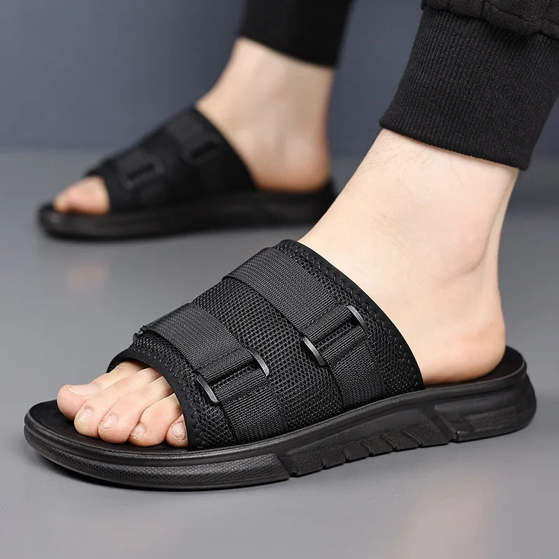 

Lightweight Soft Sole Walking Sandals New Men's Breathable Mesh Slippers Comfortable Beach Sandals Non-Slip Outdoor Slides Flats