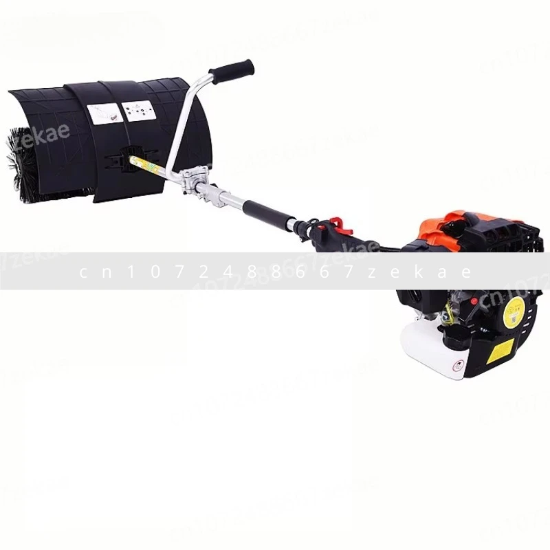 Szczotka spalinowa do trawy sztucznej z silnikiem 52CC, do czyszczenia piaskiem i gumą.