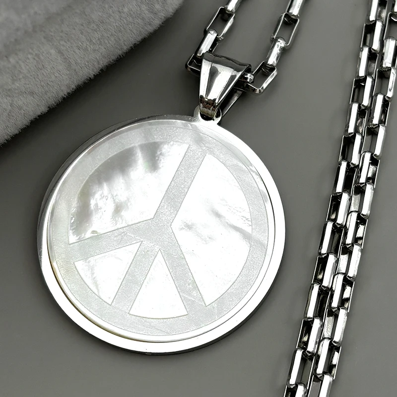 Collares de cadena de acero inoxidable con símbolo de la paz de concha Natural para mujeres y hombres, collar Simple de Color dorado, joyería para mujeres y hombres