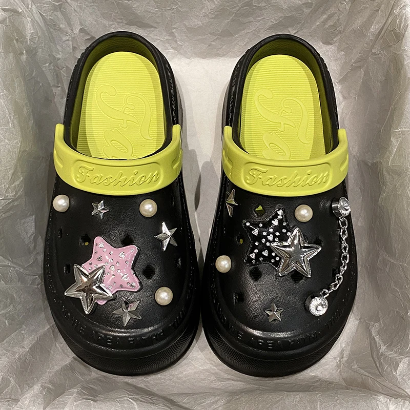 Chaussures de jardin à semelles Super épaisses pour femmes, vêtements d'extérieur d'été, à la mode, fête, quatre saisons, dessin animé mignon Eva, sortie de plage, nouvelle collection printemps 2025