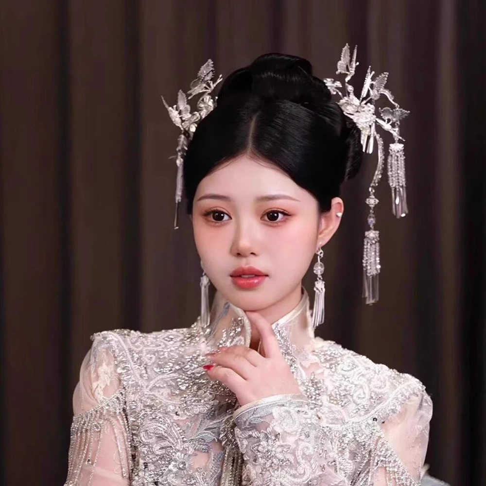 

Красивый свадебный головной убор, белая элегантная бабочка в китайском стиле, древний костюм Xiuhe, изысканные аксессуары для волос