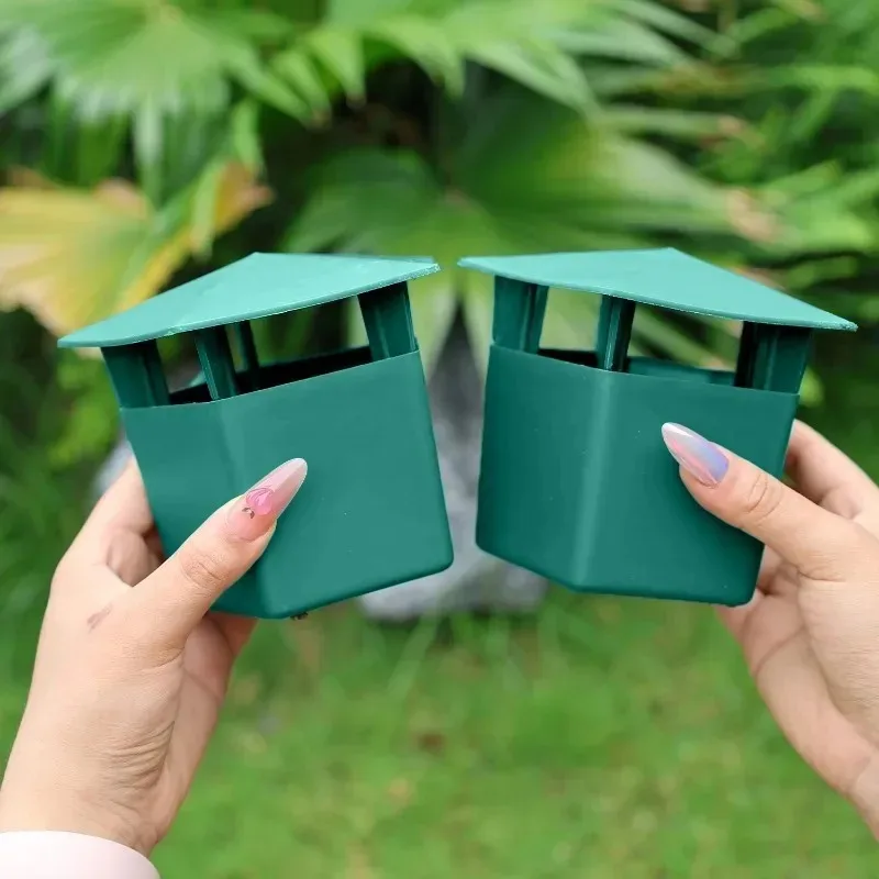 1/12pcs Plastic Snail Trap Catcher Slug Cage Insect Trapper Snail Box Reusable Farm Vegetable Plant Protector Cages Garden Tools