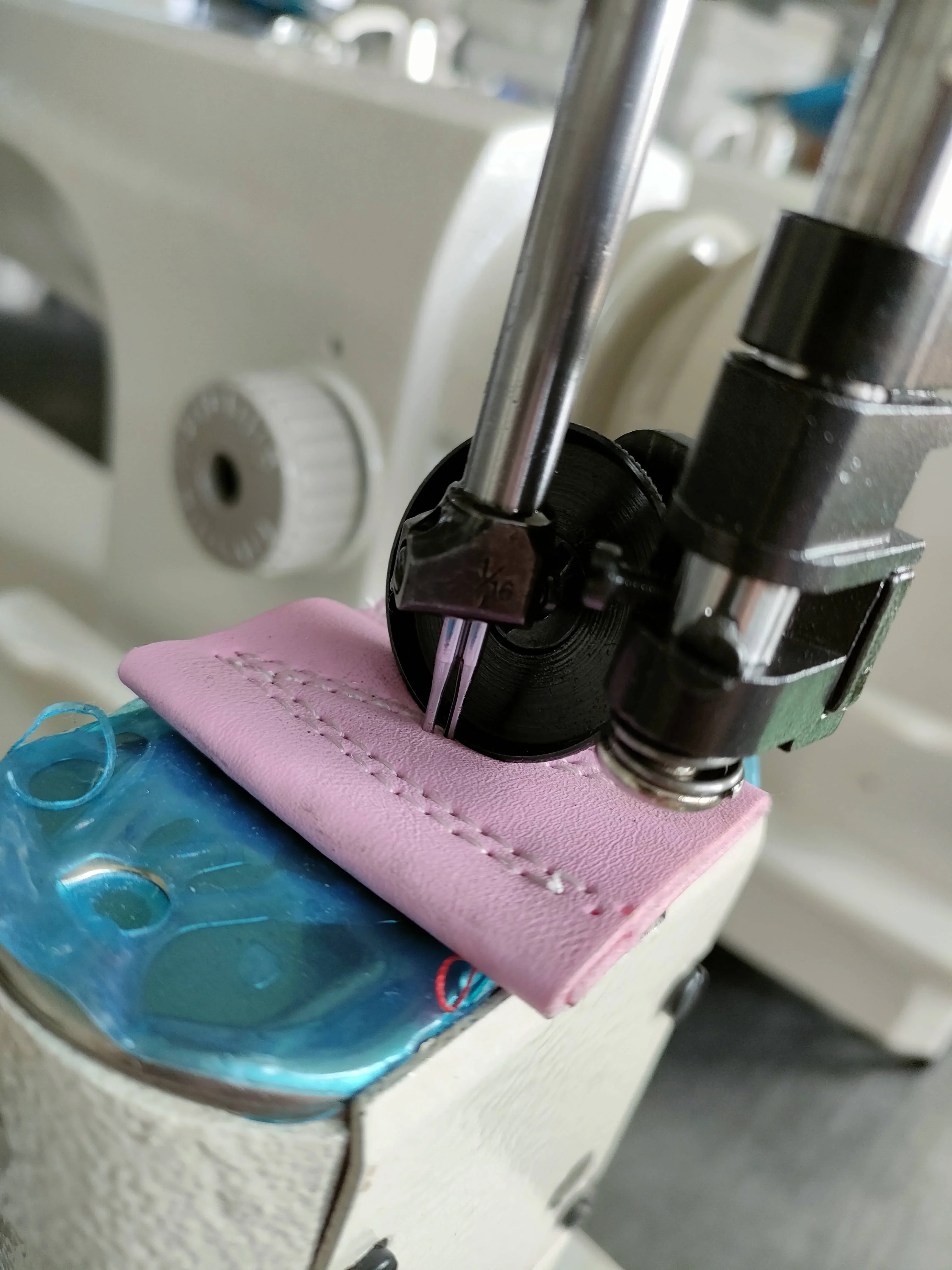 ZY820D ZOYER Double Needle Industrial Heavy Duty Leather Shoe Sewing Machine