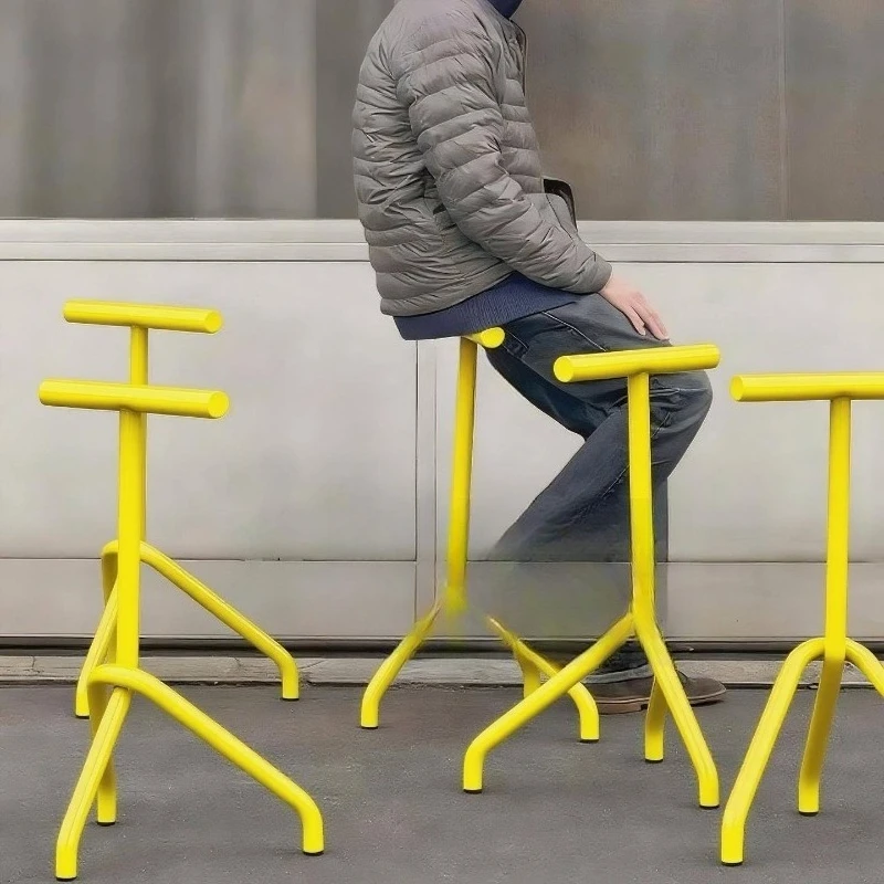 Outdoor leisure bar chairs, simple modern restaurants, coffee shops, milk tea shops, high bar chairs