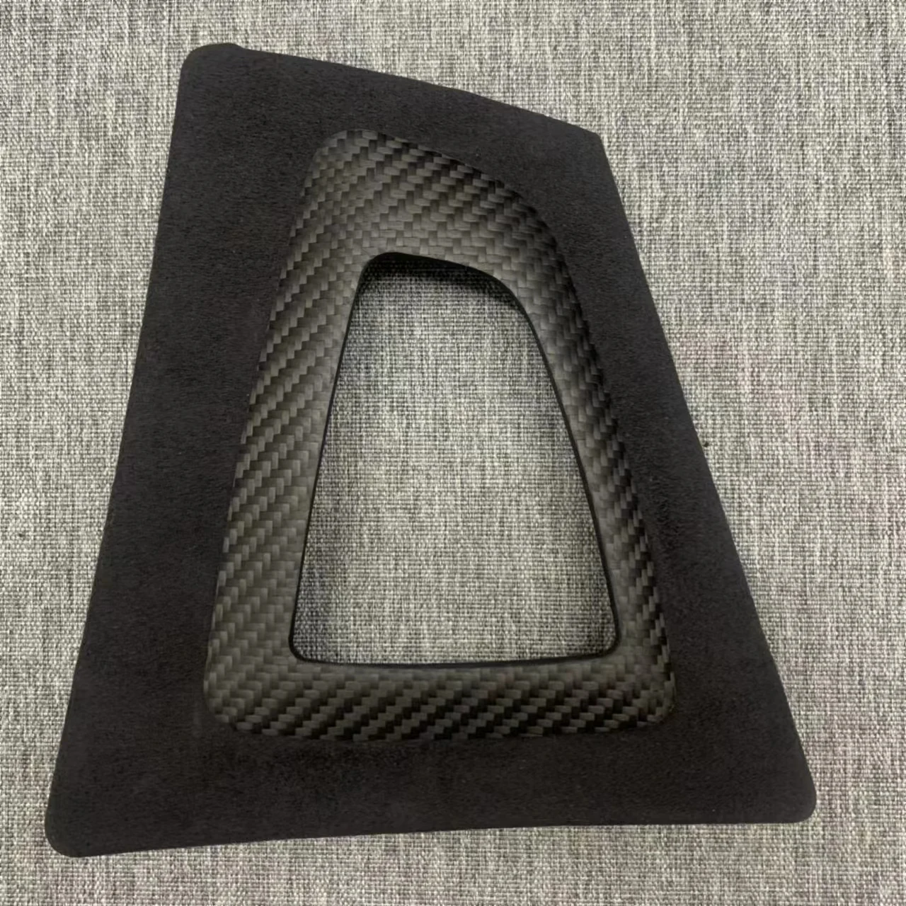 

Carbon fiber replacement hand brake converter panel BMW 1 Series F20-2 series F22-2011-2011-2018 auto accessories