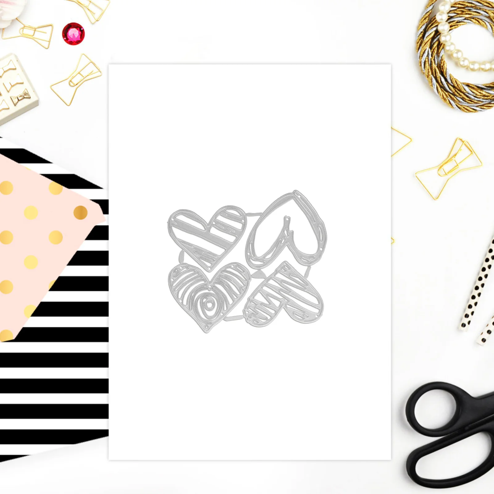 

1Set Heart Metal Cutting Die Carbon Steel Embossing Stencil for DIY Scrapbooking Card Making Craft Supplies Die Cuts for Book