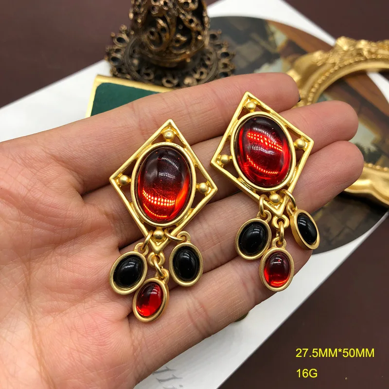 European and American vintage Chinese red oval pendant gold-plated versatile earrings