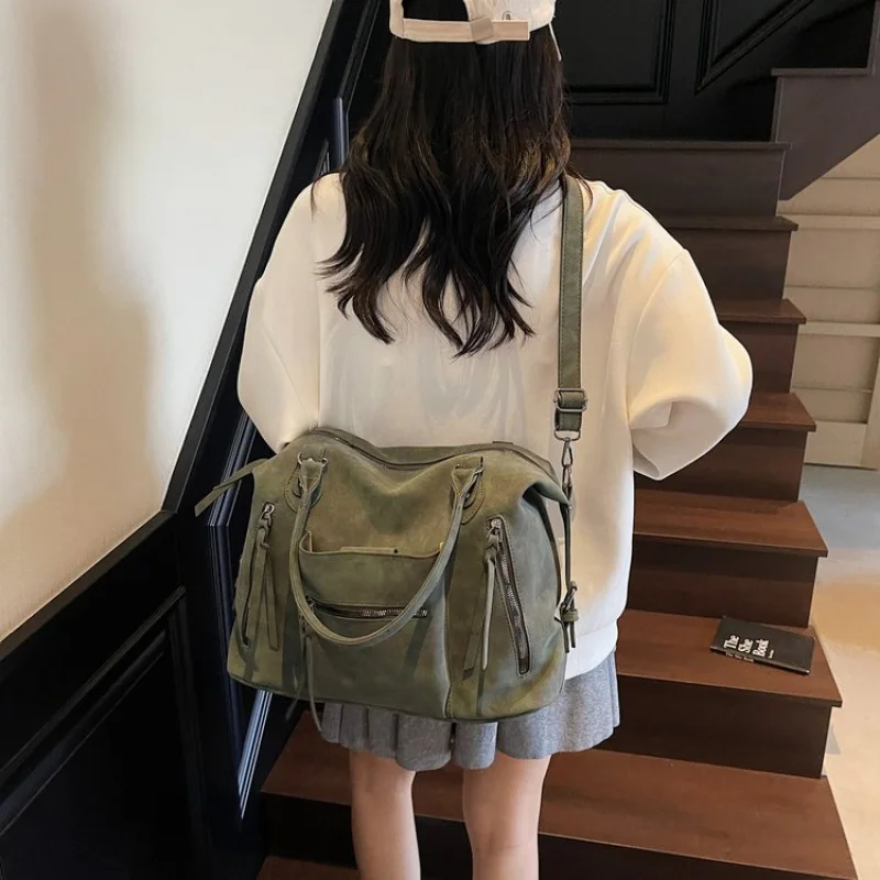 

Trendy Designer Paris Fashion Leather Crossbody Handbag Elegant Unique For Women Commuter Large Capacity