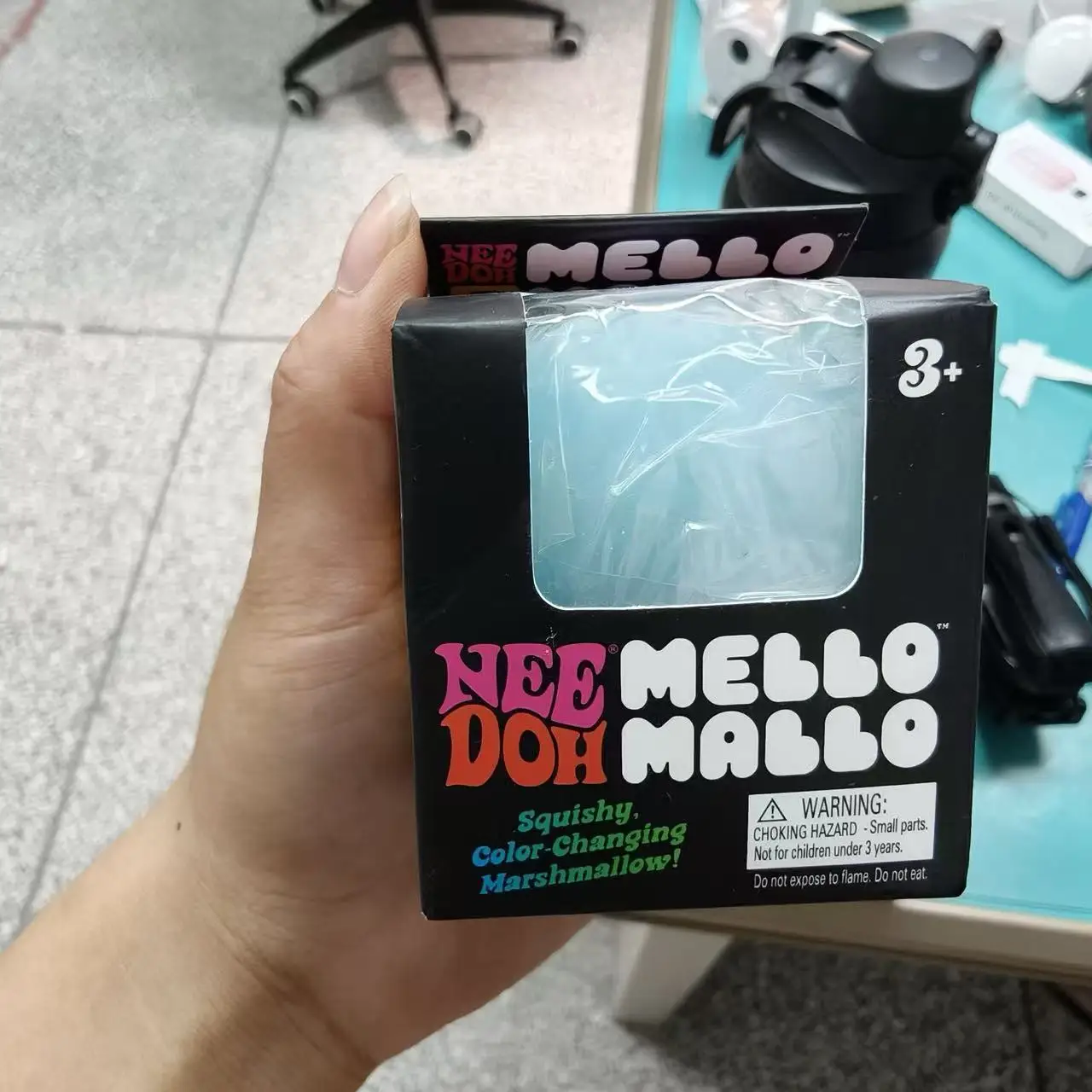Beliebtes NeeDoh Farbwechselndes Marshmallow-Spielzeug mit UV-Farbwechsel, Langsam Zurückfederndes Knautsch-Musik-Dekompressionsspielzeug SS