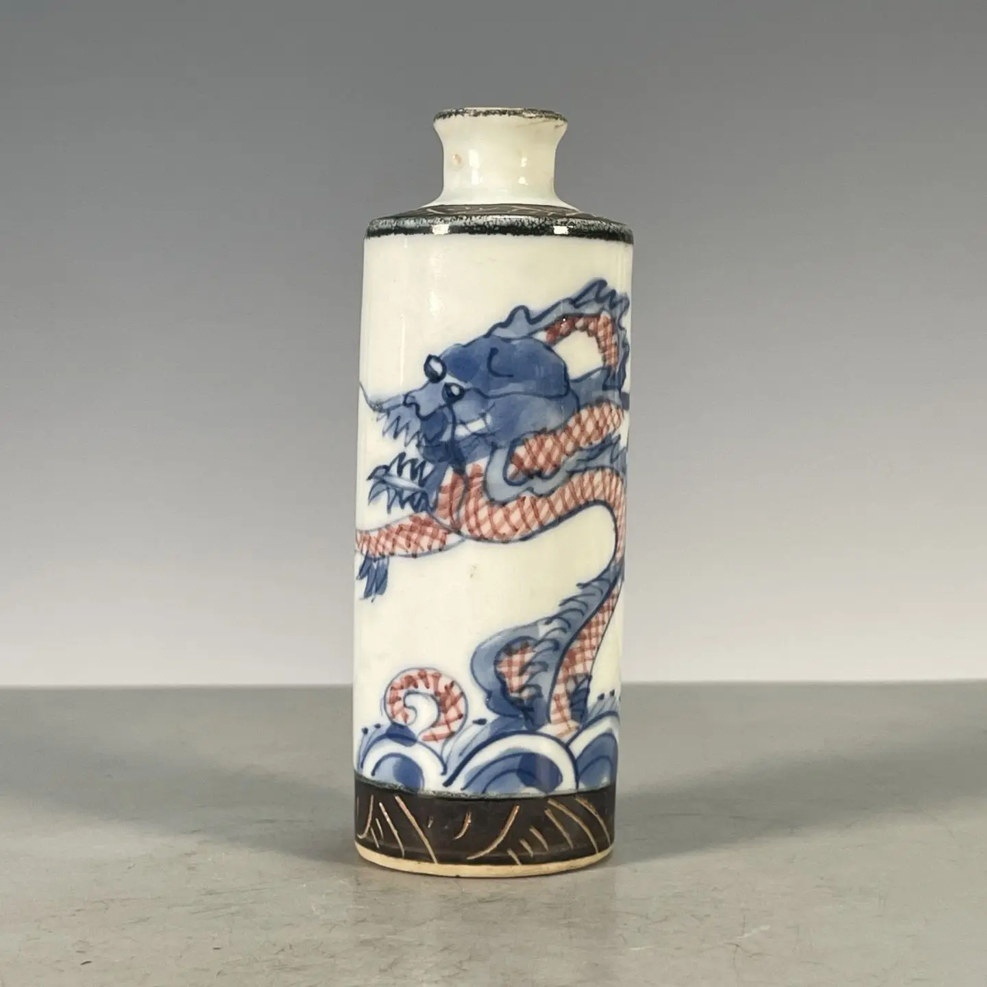 Collectible Mini Straight-Sided Porcelain Curio Vase, Underglaze Combined Blue-and-White & Copper Red Sea Wave Dragon Motifs