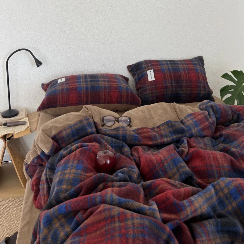 Retro Autumn and Winter Thickened Bedding Set Skin-Friendly Warm Plaid Bedclothes for Adults 4Pcs Super Soft Plush Home Textile