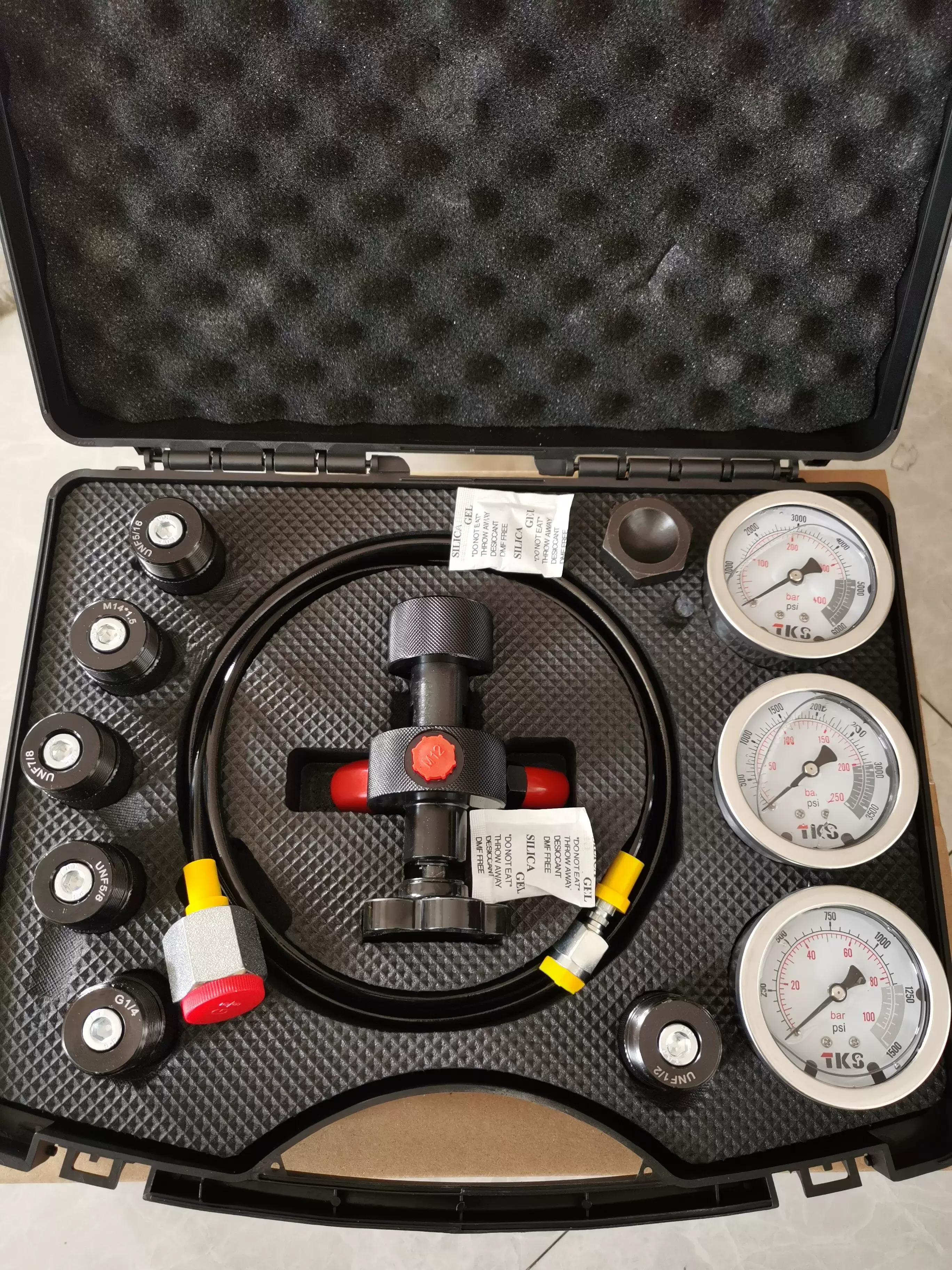 Nitrogen filling tool, accumulator, seven-in-one hydraulic inflation equipment, nitrogen filling tool, multi-functional