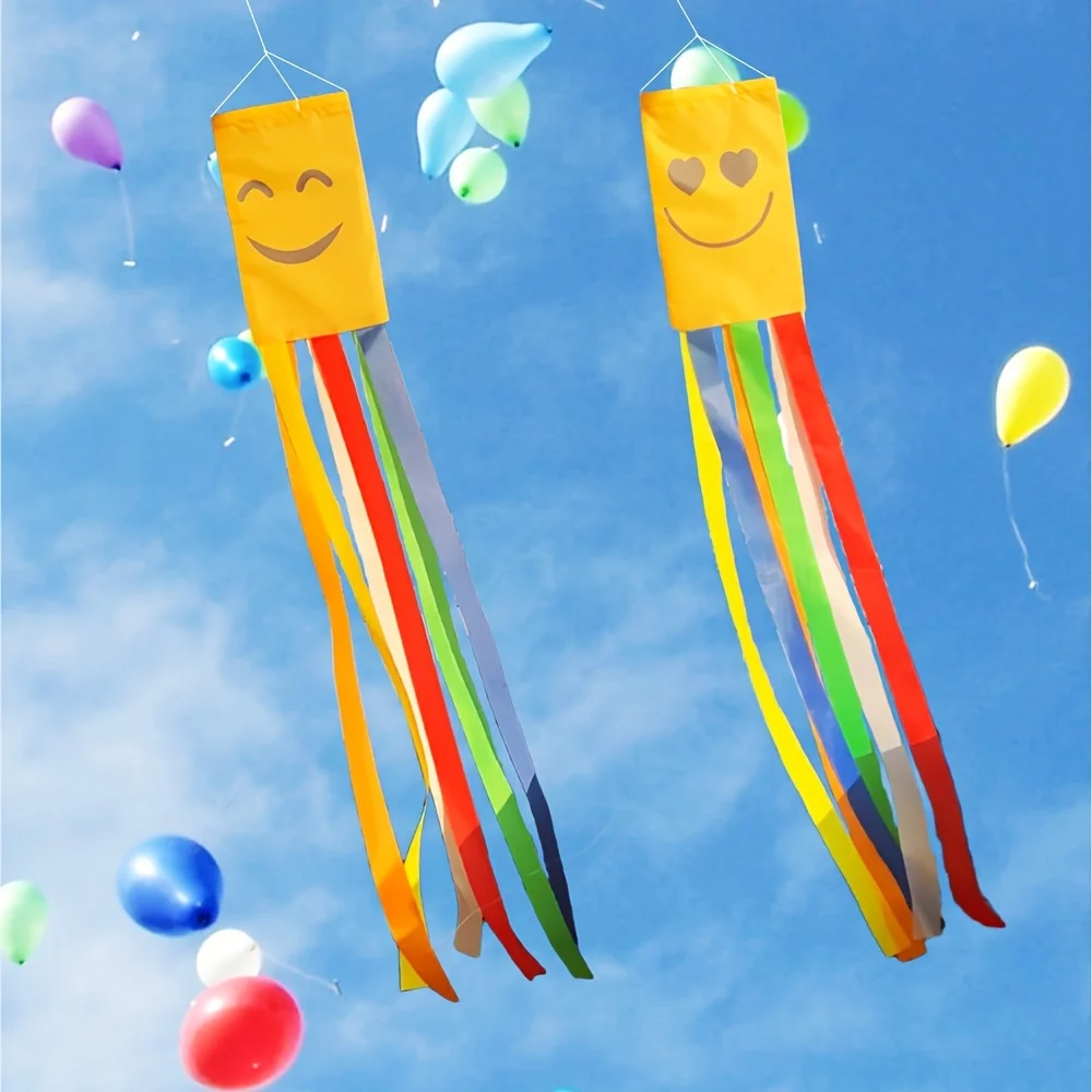 2 pcs Smile Face KissOutdoor Windsock ,Cute Party Celebration Garden Windsock decoration ,Spring Summer Home Celebration Gard
