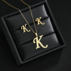 Erstes Halskettenalphabet für Frauen, Ohrringe aus Edelstahl, präsentieren Schmuck, 26 englische Buchstaben, Mode 10 Hauptverkaufs -Ohrring -Buchstaben B - №1