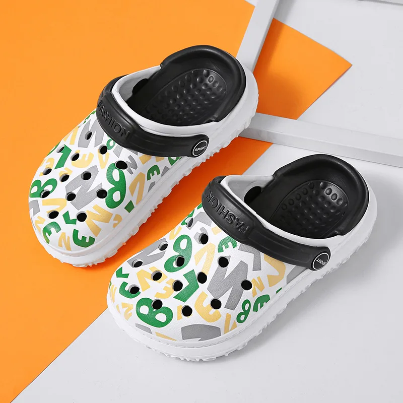 Children's Slippers Summer Boys and Girls Baotou Clogs Soft Sole Non-slip Female Baby Treasure Sandals Boys Outer Wear