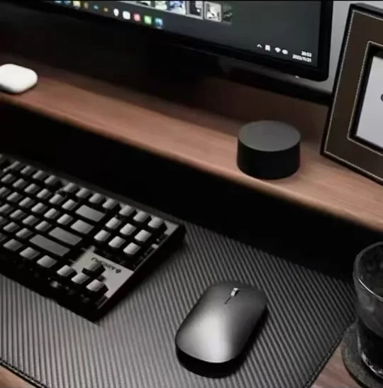 Carbon fiber desk mat keyboard mouse pad oversized waterproof thickened e-sports game desk
