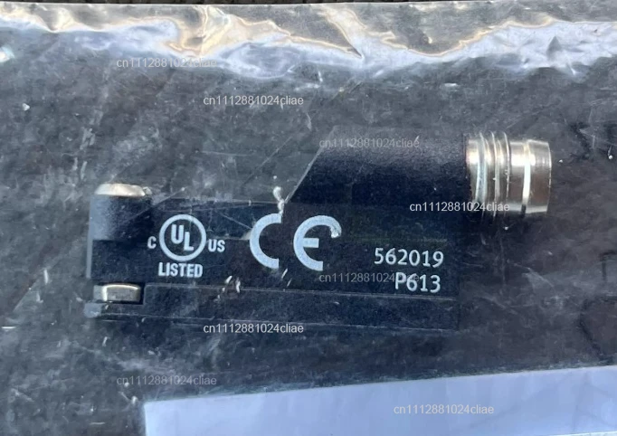 Magnetic Switch SME Proximity Switch  562019 SMT-8-SL-PS-LED-24-B