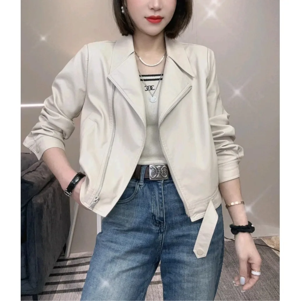 เสื้อแจ็คเก็ตหนังเทียมทรงหลวมสำหรับผู้หญิง สไตล์ลำลอง ปกสูท ซิปหน้า ผ้าหนัง PU แขนยาว ทรงหลวม ใส่สบาย เหมาะสำหรับฤดูใบไม้ร่วง