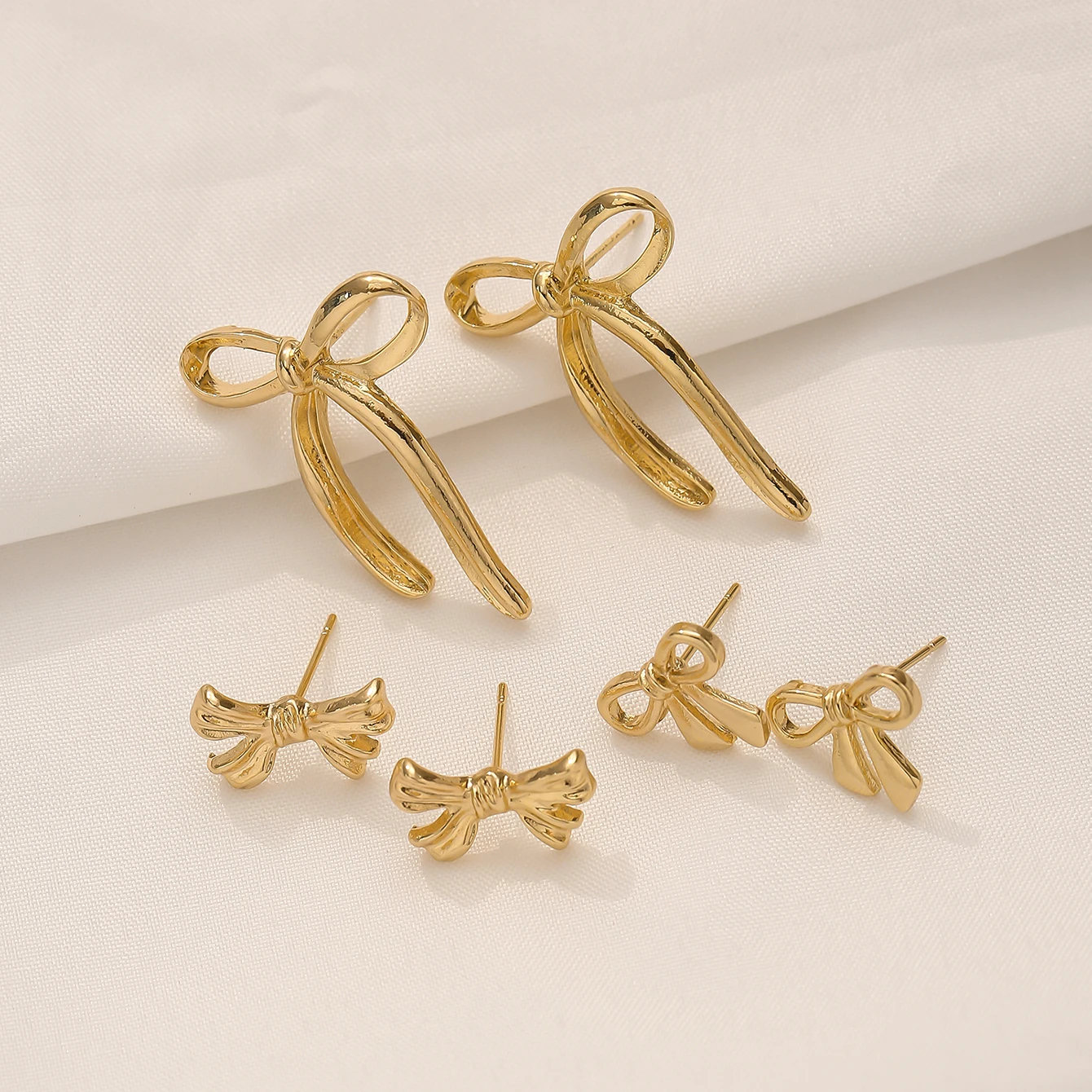Elegant Bow Stud Earrings Exquisite Versatile Daily Wear Earring Set Women's Daily Dating Party Weddings Wear Jewelry