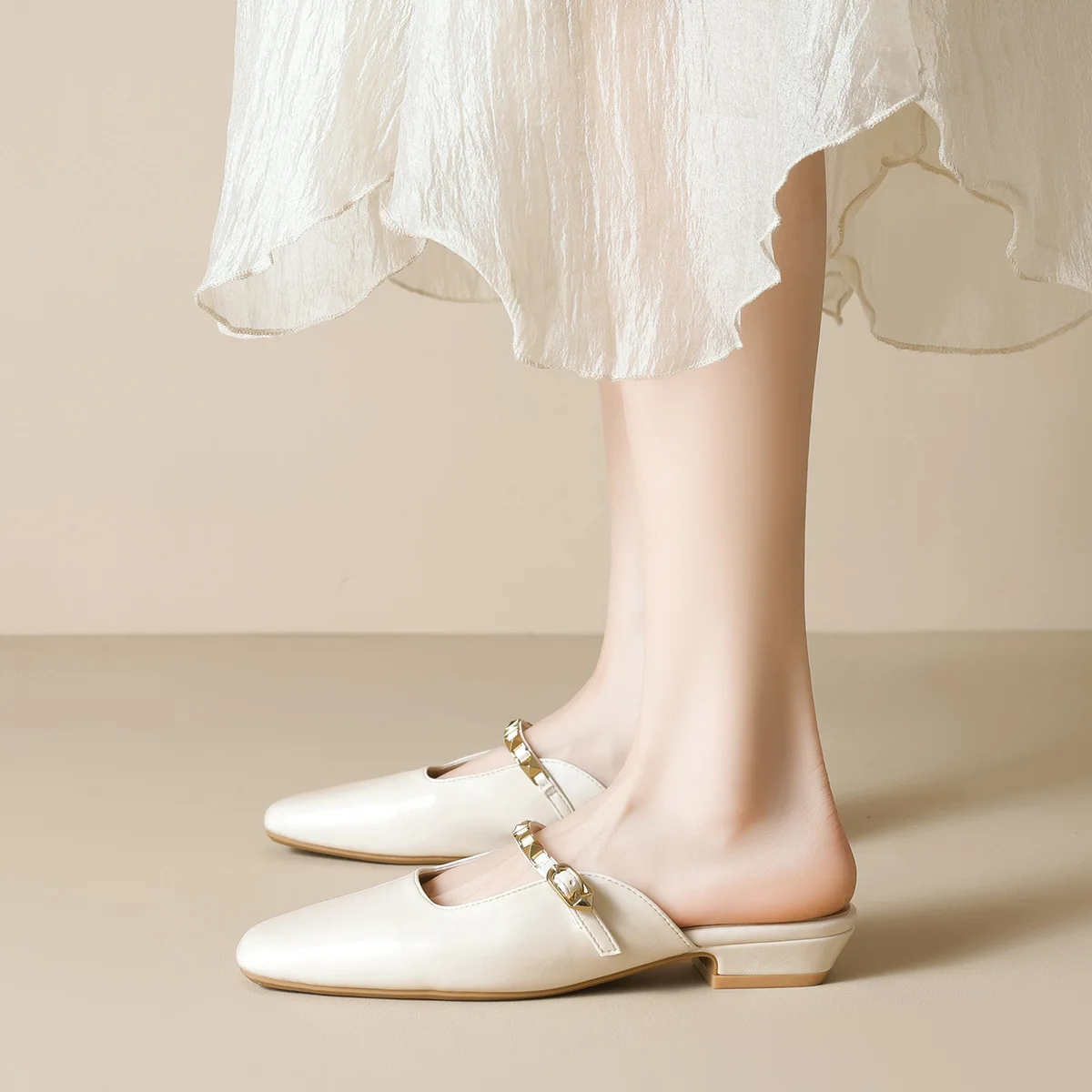 

Gorasion Summer Slip-on Slippers Women Low Heel Square Heel Mules Elegant Luxury Slingback Leather Mary Janes Solid Rivet Shoes