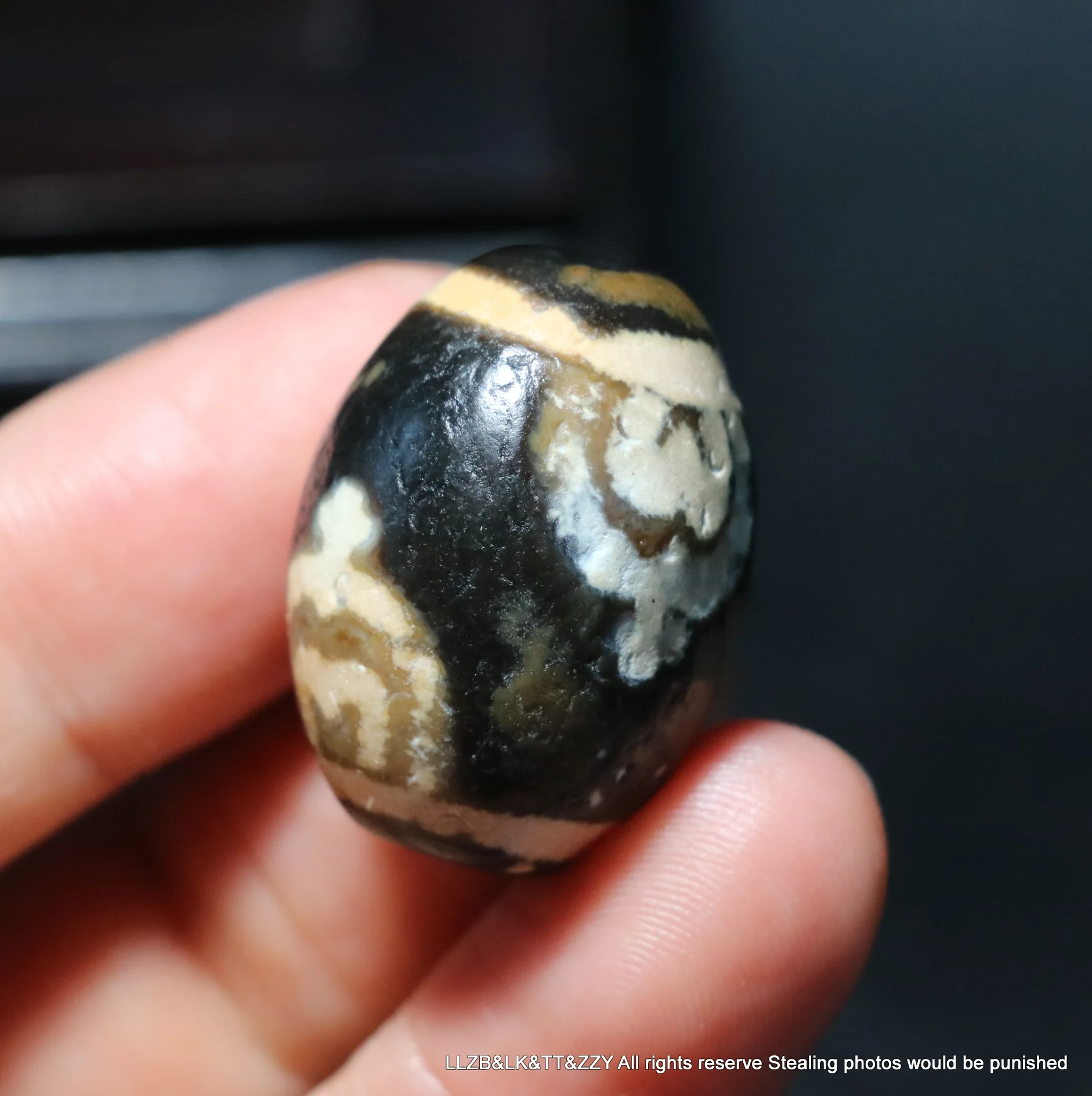 

Magic Energy Tibetan Old Agate Treasure Bottle Daluo dZi Bead Totem Amulet Fortune Gemestone Timestown UPD210607A41