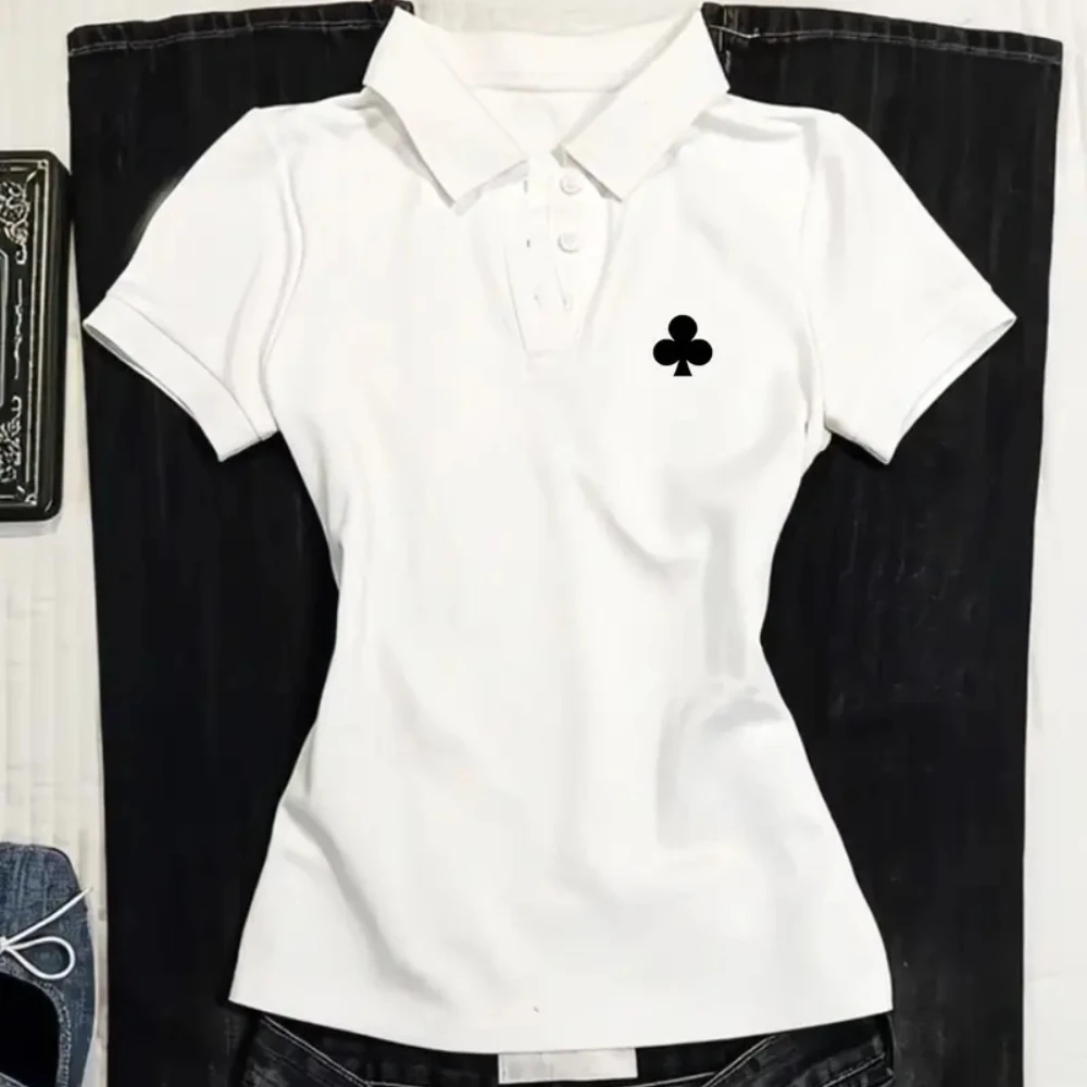 

«Белое поло Y2K: Essential Retro Fashion»